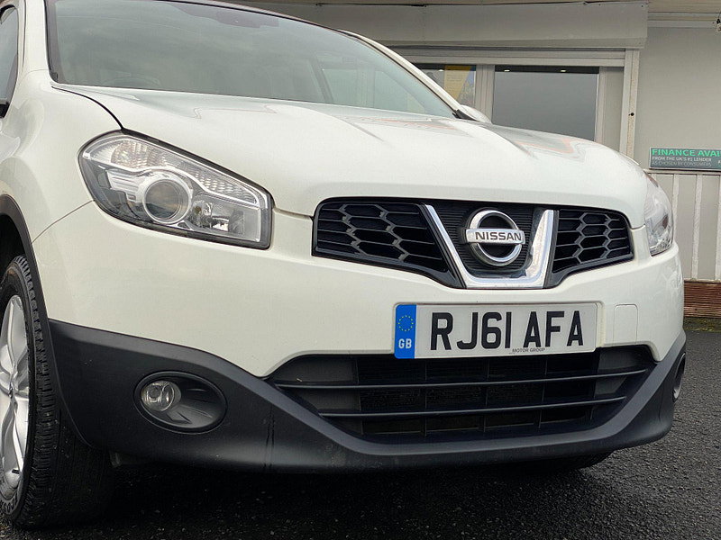 Nissan Qashqai+2 2.0 Acenta 2WD Euro 5 5dr 5dr Manual 2011
