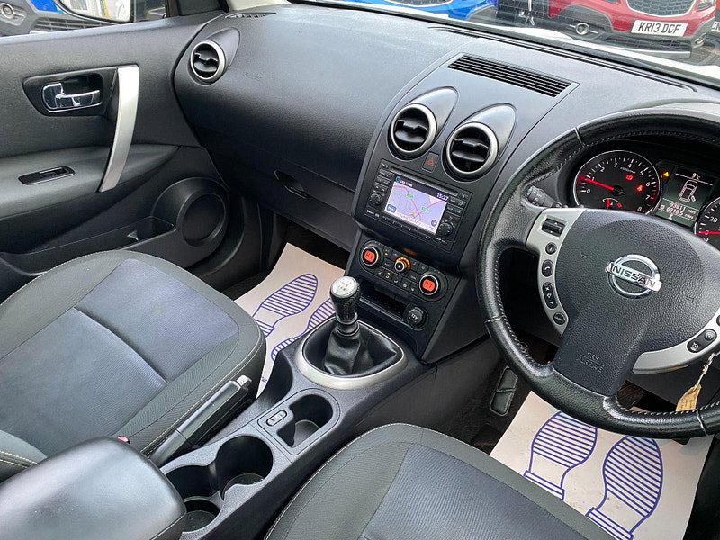 Nissan Qashqai+2 2.0 Acenta 2WD Euro 5 5dr 5dr Manual 2011