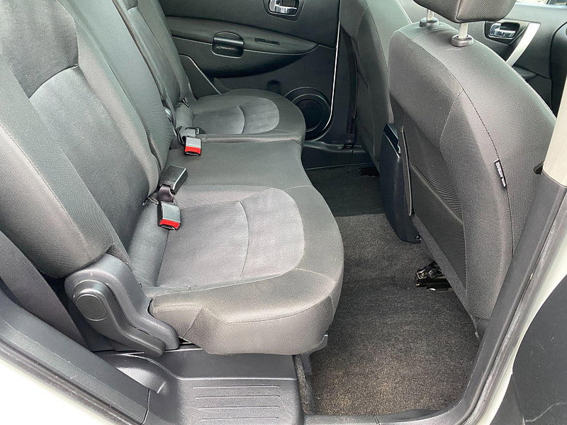 Nissan Qashqai+2 2.0 Acenta 2WD Euro 5 5dr 5dr Manual 2011