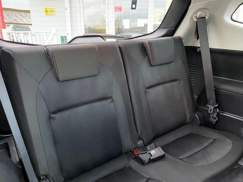 Nissan Qashqai+2 2.0 Acenta 2WD Euro 5 5dr 5dr Manual 2011