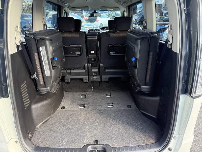 Nissan Serena HIGHWAY STAR S-HYBRID 5dr Automatic 2014