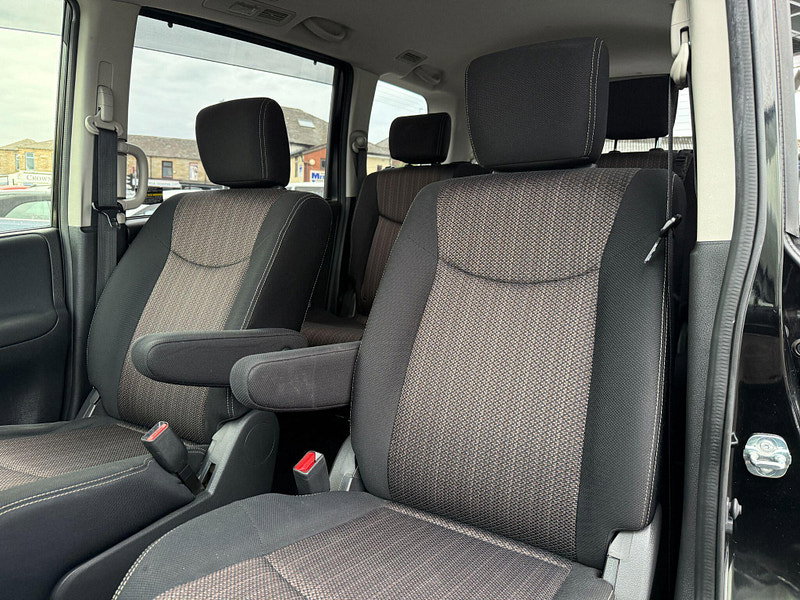 Nissan Serena HIGHWAY STAR V +HYBRID ADV SAFETY PACK 5dr Manual 2015