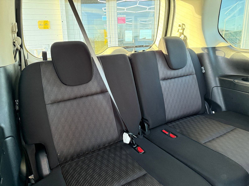 Nissan Serena  Nissan Serena Hybrid 1.2 Auto Pilot 360 5dr Automatic 2019