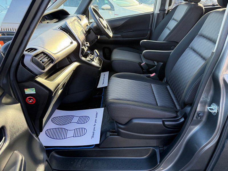 Nissan Serena  Nissan Serena Hybrid 1.2 Auto Pilot 360 5dr Automatic 2019