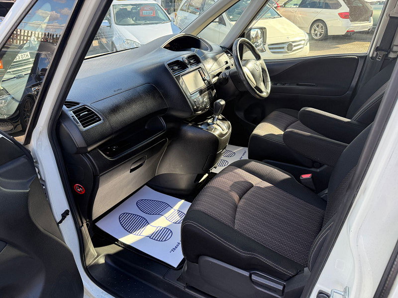 Nissan Serena Nissan Serena HIGHWAY STAR S-HYBRID 2.0 5dr 8 SEATS 5dr Automatic 2014