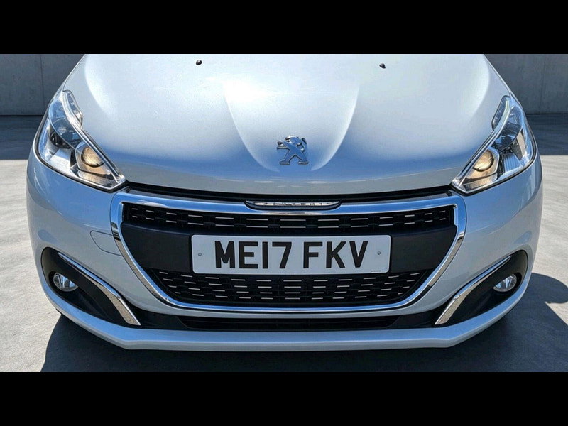 Peugeot 208 1.2 PureTech Allure Hatchback 5dr Petrol EAT Euro 6 (s/s) (110 ps) 5dr Automatic 2017