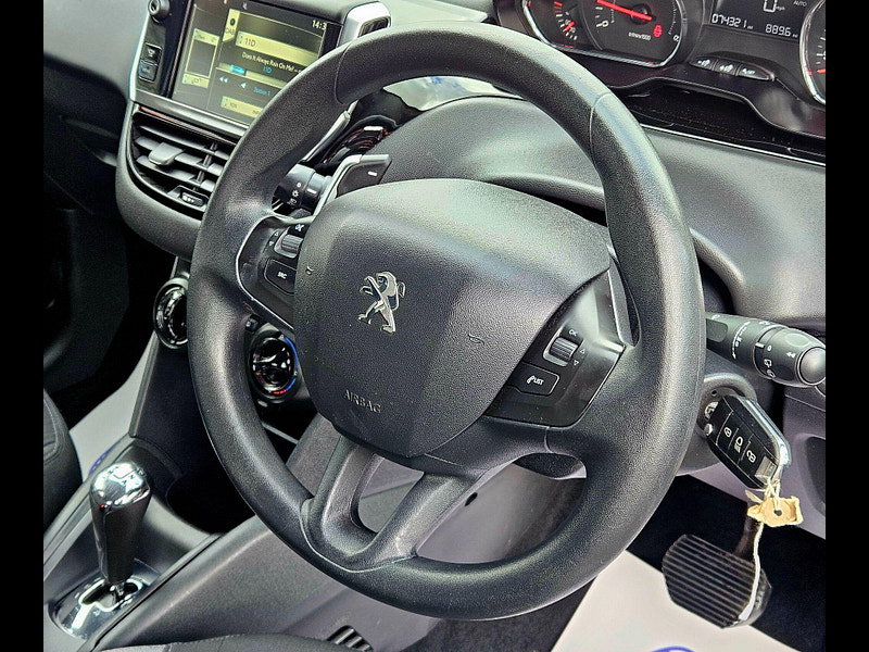 Peugeot 208 1.4 e-HDi Active EGC Euro 5 (s/s) 5dr 5dr Automatic 2014
