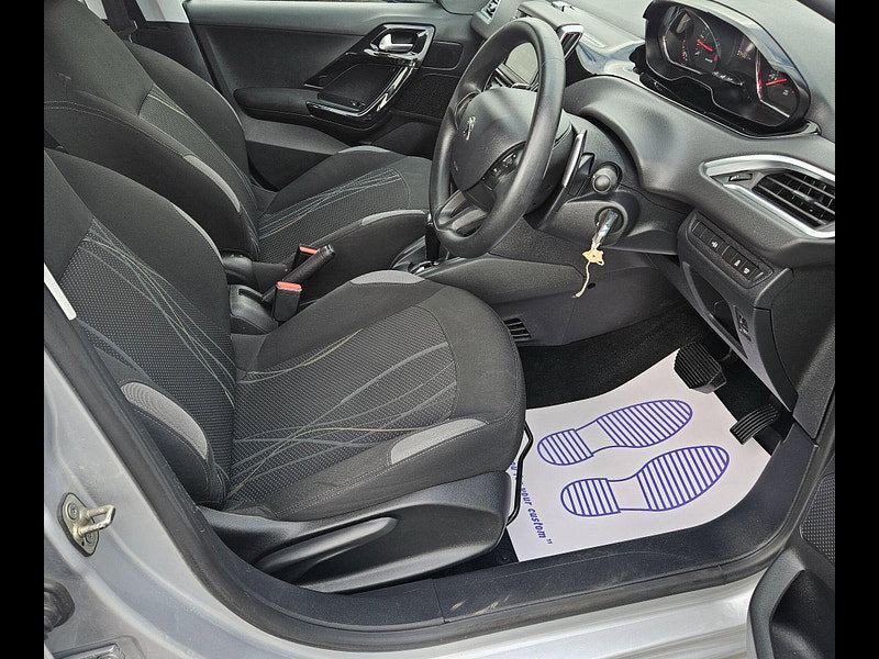 Peugeot 208 1.4 e-HDi Active EGC Euro 5 (s/s) 5dr 5dr Automatic 2014
