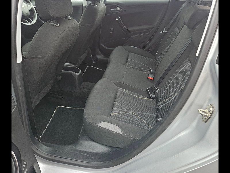 Peugeot 208 1.4 e-HDi Active EGC Euro 5 (s/s) 5dr 5dr Automatic 2014