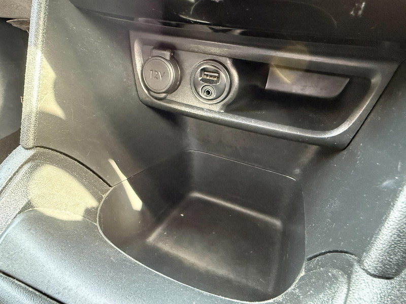 Peugeot 208 1.6 e-HDi Allure Euro 5 (s/s) 5dr 5dr Manual 2014