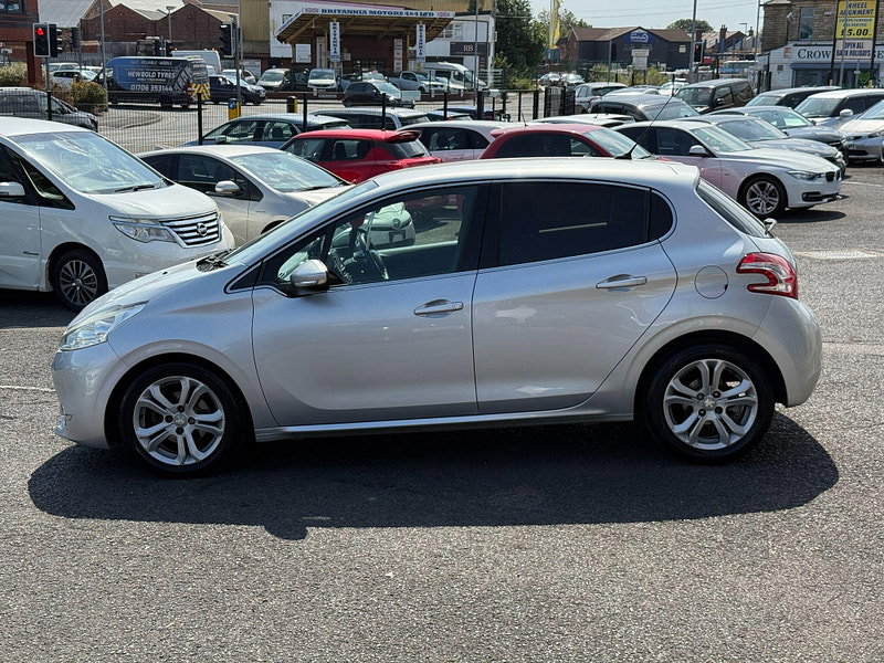 Peugeot 208 1.6 e-HDi Allure Euro 5 (s/s) 5dr 5dr Manual 2014