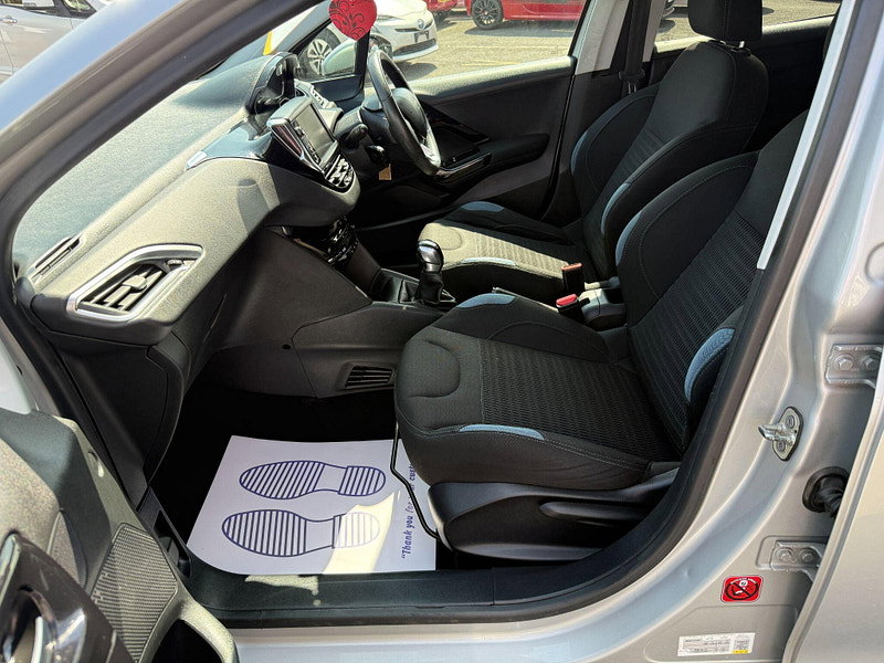 Peugeot 208 1.6 e-HDi Allure Euro 5 (s/s) 5dr 5dr Manual 2014
