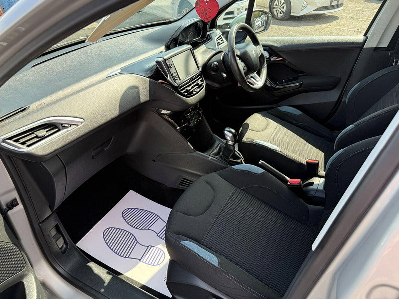 Peugeot 208 1.6 e-HDi Allure Euro 5 (s/s) 5dr 5dr Manual 2014