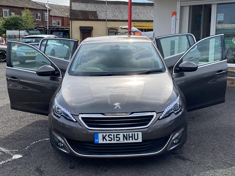 Peugeot 308 1.2 PureTech Allure Auto Euro 6 (s/s) 5dr 5dr Automatic 2015