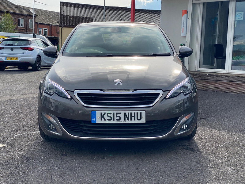 Peugeot 308 1.2 PureTech Allure Auto Euro 6 (s/s) 5dr 5dr Automatic 2015
