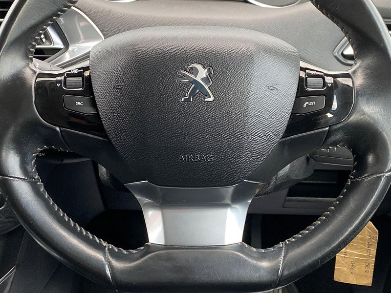 Peugeot 308 1.2 PureTech Allure Auto Euro 6 (s/s) 5dr 5dr Automatic 2015