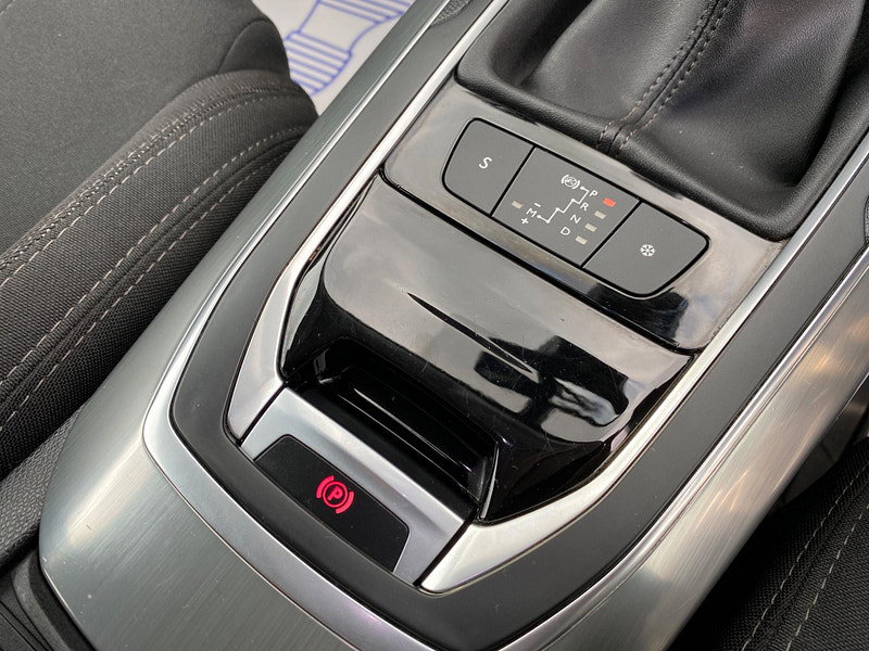 Peugeot 308 1.2 PureTech Allure Auto Euro 6 (s/s) 5dr 5dr Automatic 2015