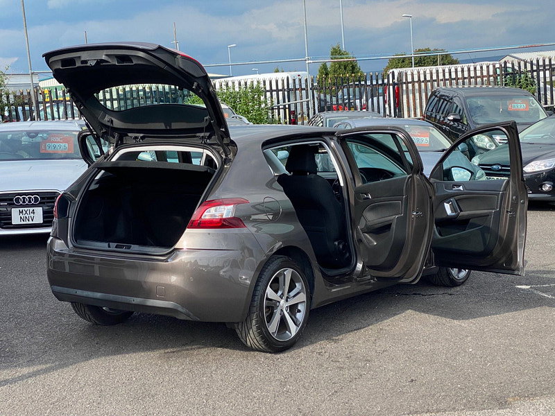 Peugeot 308 1.2 PureTech Allure Auto Euro 6 (s/s) 5dr 5dr Automatic 2015