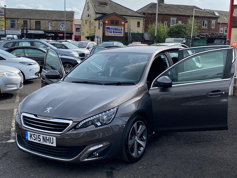 Peugeot 308 1.2 PureTech Allure Auto Euro 6 (s/s) 5dr 5dr Automatic 2015