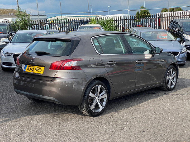 Peugeot 308 1.2 PureTech Allure Auto Euro 6 (s/s) 5dr 5dr Automatic 2015