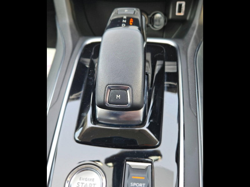Peugeot 308 1.2 PureTech GPF Allure Hatchback 5dr Petrol EAT Euro 6 (s/s) (130 ps) 5dr Automatic 2020