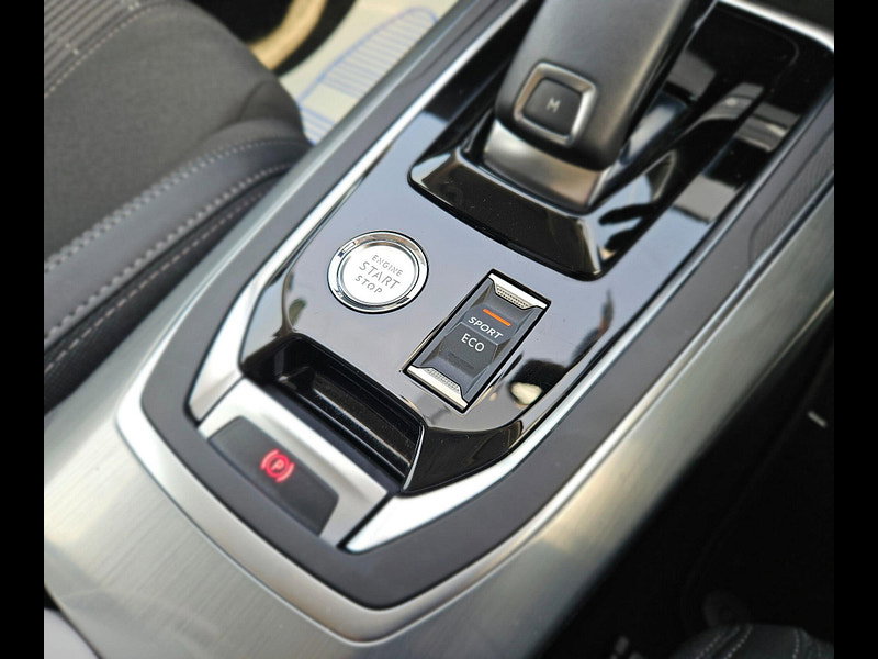 Peugeot 308 1.2 PureTech GPF Allure Hatchback 5dr Petrol EAT Euro 6 (s/s) (130 ps) 5dr Automatic 2020