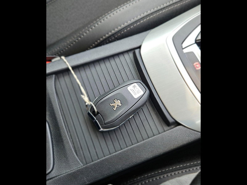 Peugeot 308 1.2 PureTech GPF Allure Hatchback 5dr Petrol EAT Euro 6 (s/s) (130 ps) 5dr Automatic 2020