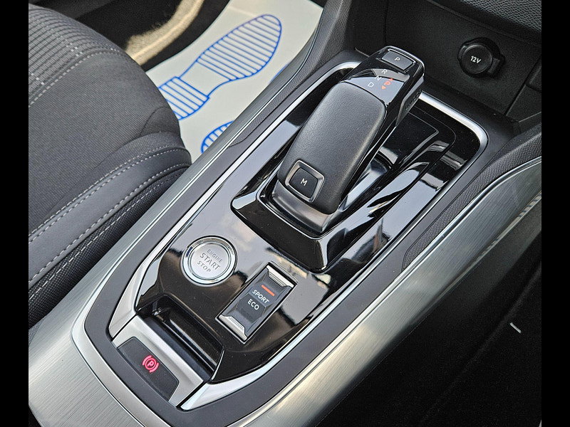 Peugeot 308 1.2 PureTech GPF Allure Hatchback 5dr Petrol EAT Euro 6 (s/s) (130 ps) 5dr Automatic 2020