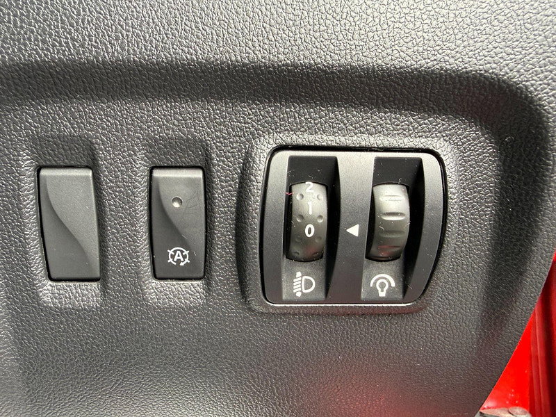 Renault Captur 0.9 TCe ENERGY Play Euro 6 (s/s) 5dr 5dr Manual 2019
