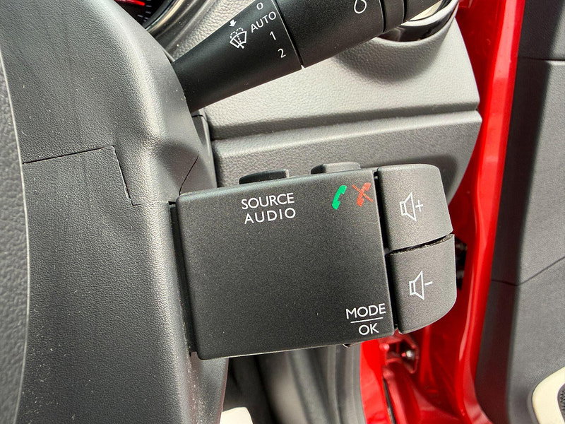 Renault Captur 0.9 TCe ENERGY Play Euro 6 (s/s) 5dr 5dr Manual 2019