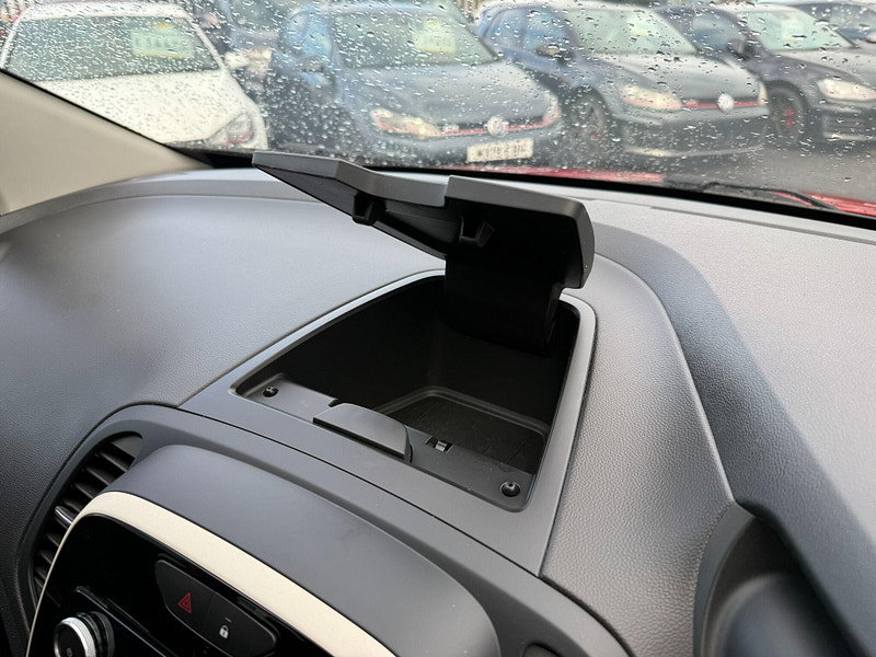 Renault Captur 0.9 TCe ENERGY Play Euro 6 (s/s) 5dr 5dr Manual 2019