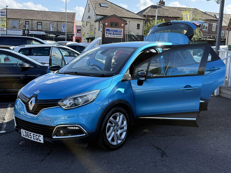 Renault Captur 1.5 dCi ENERGY Dynamique Nav Euro 6 (s/s) 5dr 5dr Manual 2015