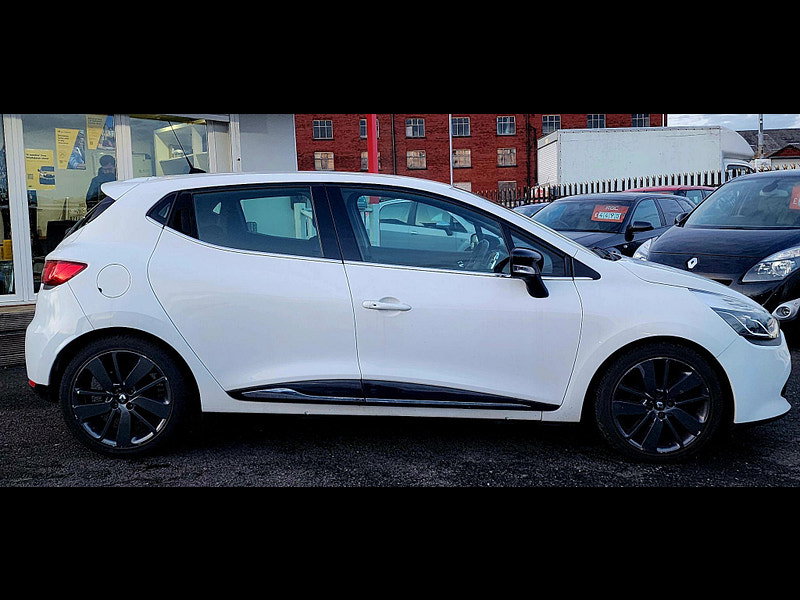 Renault Clio 1.5 dCi Dynamique S MediaNav EDC Euro 5 5dr 5dr Automatic 2015