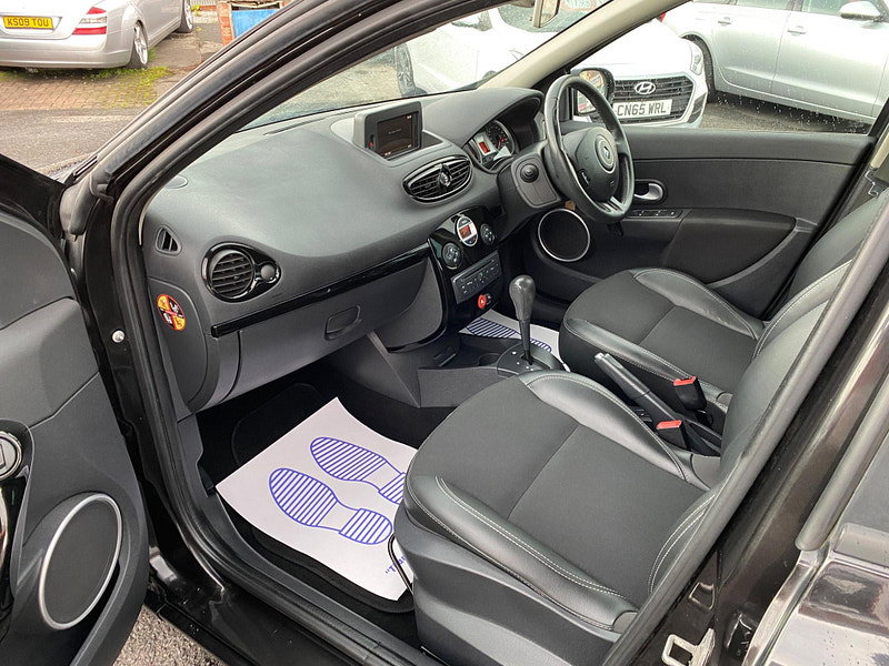 Renault Clio 1.6 VVT GT Line TomTom Sport Tourer Auto Euro 5 5dr 5dr Automatic 2011
