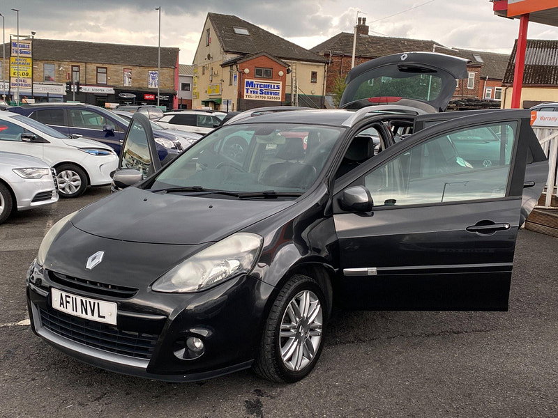 Renault Clio 1.6 VVT GT Line TomTom Sport Tourer Auto Euro 5 5dr 5dr Automatic 2011