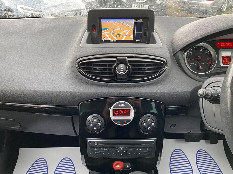 Renault Clio 1.6 VVT GT Line TomTom Sport Tourer Auto Euro 5 5dr 5dr Automatic 2011