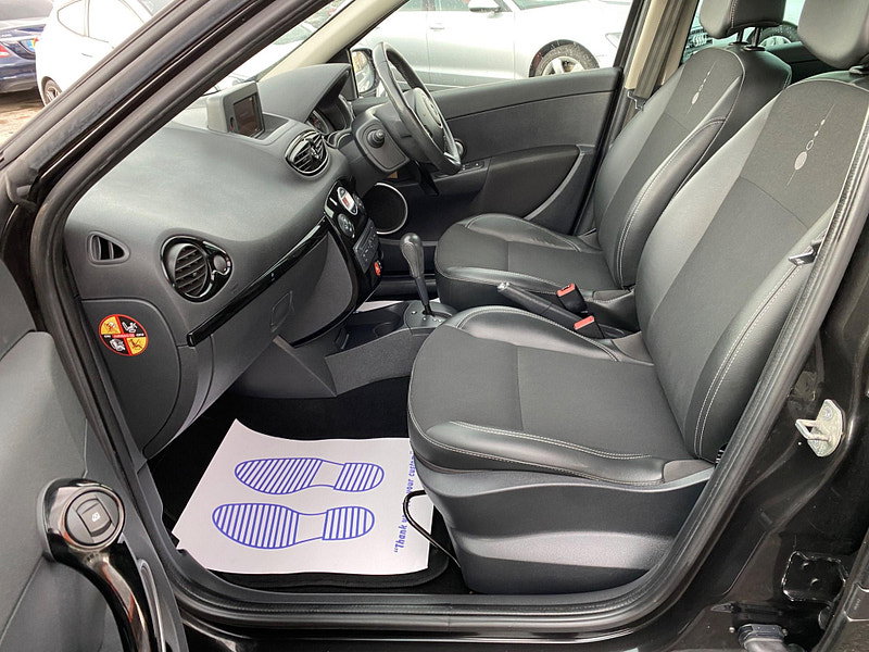 Renault Clio 1.6 VVT GT Line TomTom Sport Tourer Auto Euro 5 5dr 5dr Automatic 2011