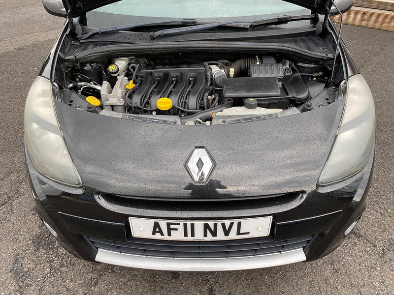 Renault Clio 1.6 VVT GT Line TomTom Sport Tourer Auto Euro 5 5dr 5dr Automatic 2011