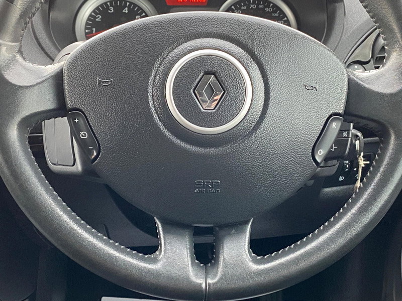 Renault Clio 1.6 VVT GT Line TomTom Sport Tourer Auto Euro 5 5dr 5dr Automatic 2011
