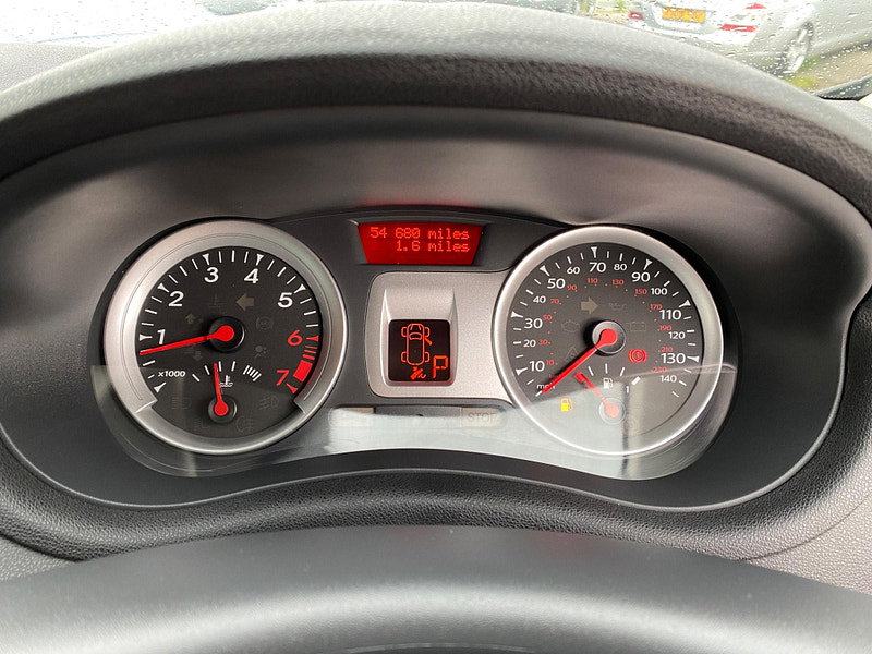 Renault Clio 1.6 VVT GT Line TomTom Sport Tourer Auto Euro 5 5dr 5dr Automatic 2011