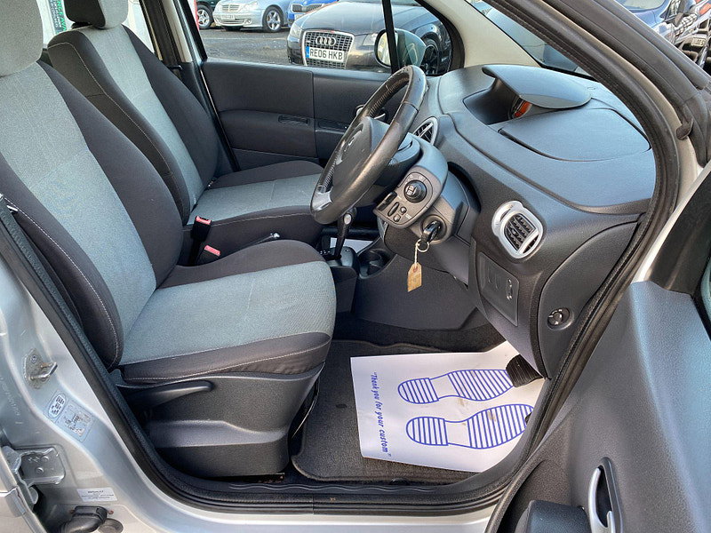 Renault Grand Modus 1.6 VVT Dynamique Auto Euro 4 5dr 5dr Automatic 2008