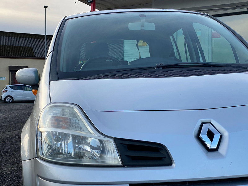 Renault Grand Modus 1.6 VVT Dynamique Auto Euro 4 5dr 5dr Automatic 2008