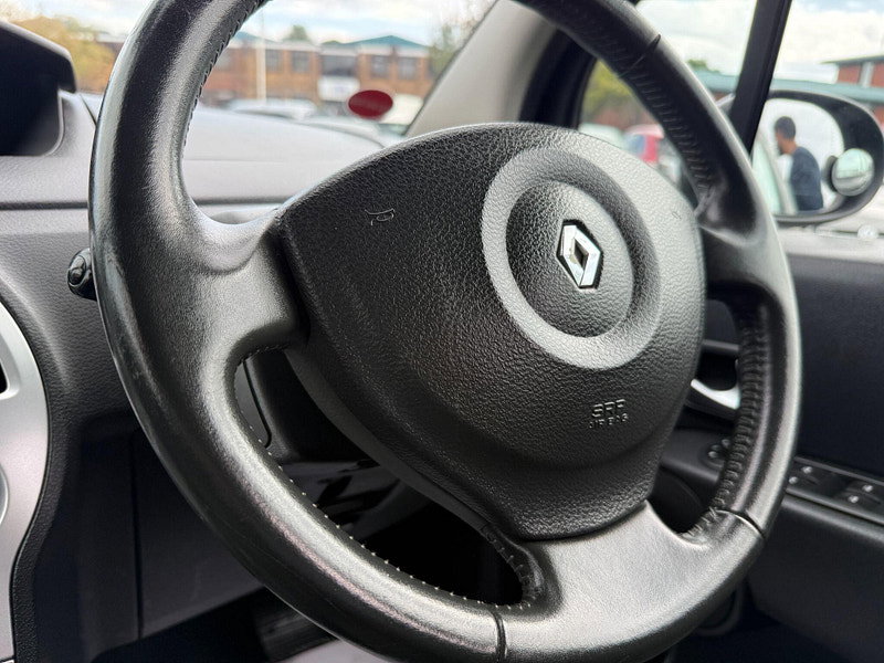 Renault Grand Modus 1.6 VVT Dynamique Auto Euro 4 5dr 5dr Automatic 2010