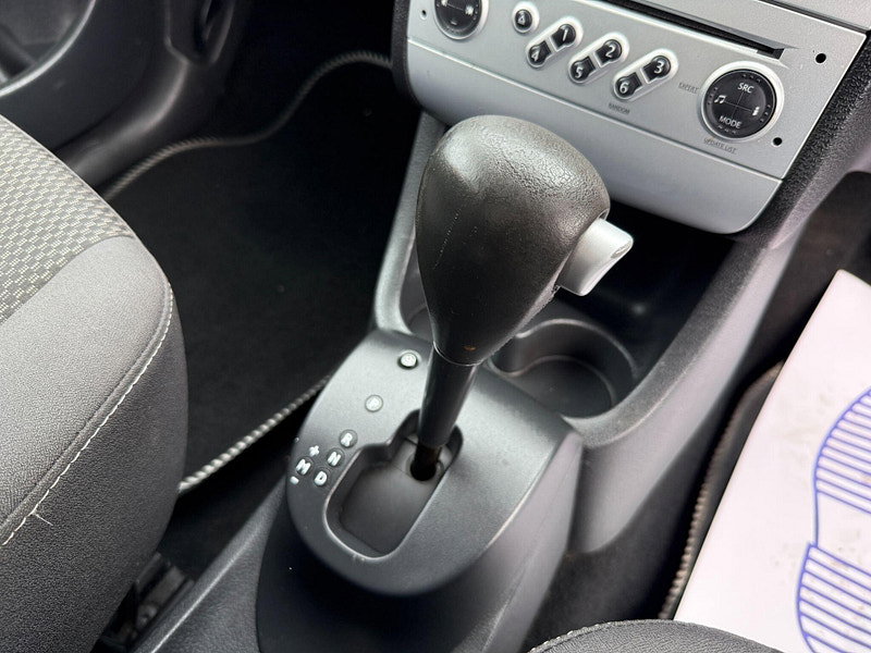 Renault Grand Modus 1.6 VVT Dynamique Auto Euro 4 5dr 5dr Automatic 2010