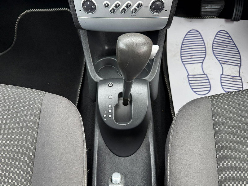 Renault Grand Modus 1.6 VVT Dynamique Auto Euro 4 5dr 5dr Automatic 2010