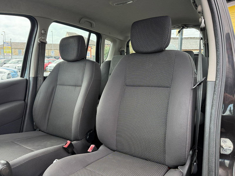 Renault Grand Modus 1.6 VVT Dynamique Auto Euro 4 5dr 5dr Automatic 2010