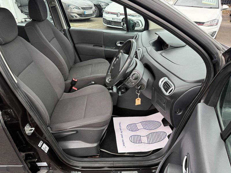 Renault Grand Modus 1.6 VVT Dynamique Auto Euro 4 5dr 5dr Automatic 2010