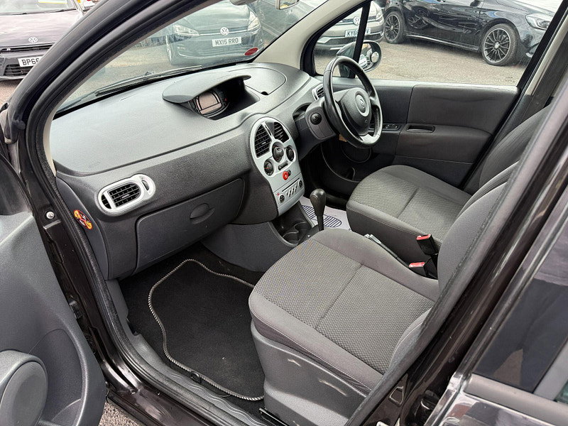 Renault Grand Modus 1.6 VVT Dynamique Auto Euro 4 5dr 5dr Automatic 2010