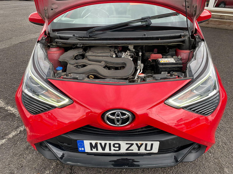 Toyota Aygo 1.0 VVT-i x-play Euro 6 5dr 5dr Manual 2019