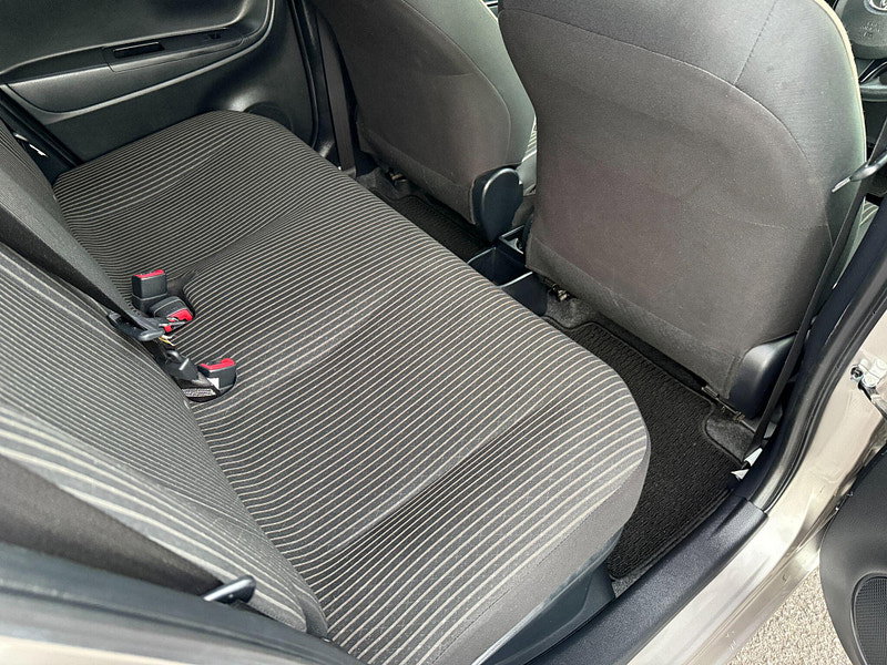 Toyota Vitz 1.5 HYBRID ELECTRIC 5dr 0dr 2017